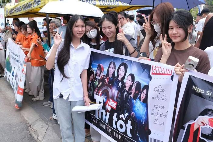 Lời chúc gửi tới "sĩ tử" bình tĩnh, tự tin đỗ nguyện vọng 1.