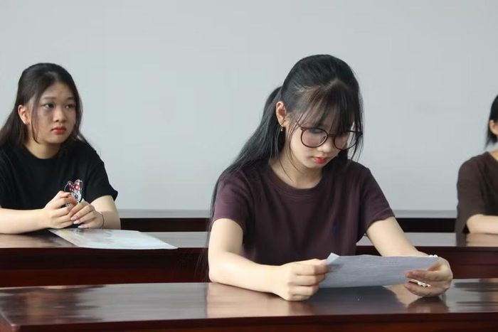 Qua các môn thi, nhiều em dần bình tĩnh hơn, chủ động hơn trong quá trình làm bài.