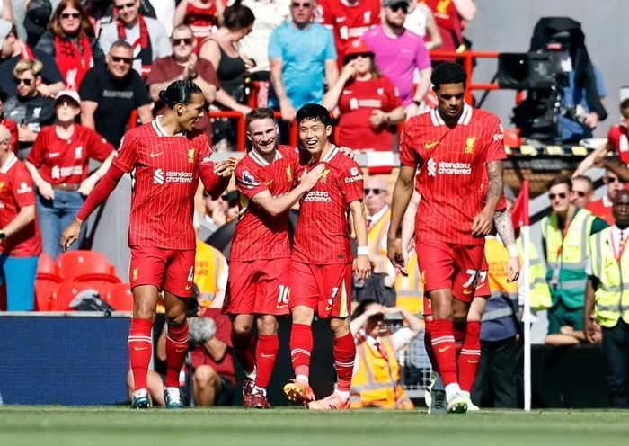 Tiền vệ Wataru Endo, từng cùng Liverpool vô địch Ngoại hạng Anh, phải rút lui khỏi thành phần tuyển Nhật Bản dự World Cup 2026.