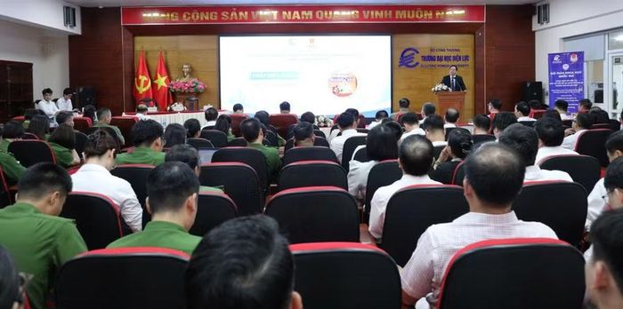 Quang cảnh hội thảo.
