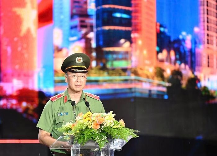 Thiếu tướng Phạm Kim Đĩnh - Cục trưởng Cục Công tác chính trị, Bộ Công an phát biểu tại buổi lễ.