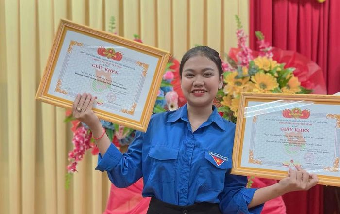 Thạch Thị Hồng Thắm – nữ sinh dân tộc Khmer đang theo học ngành Văn hóa học, trường ĐH Trà Vinh.