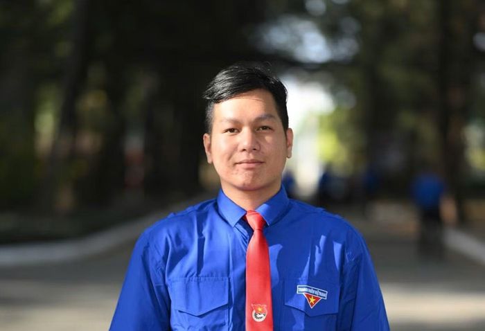 Võ Tấn Phát – Chủ nhiệm Câu lạc bộ "Sinh viên 5 tốt" trường ĐH Trà Vinh.
