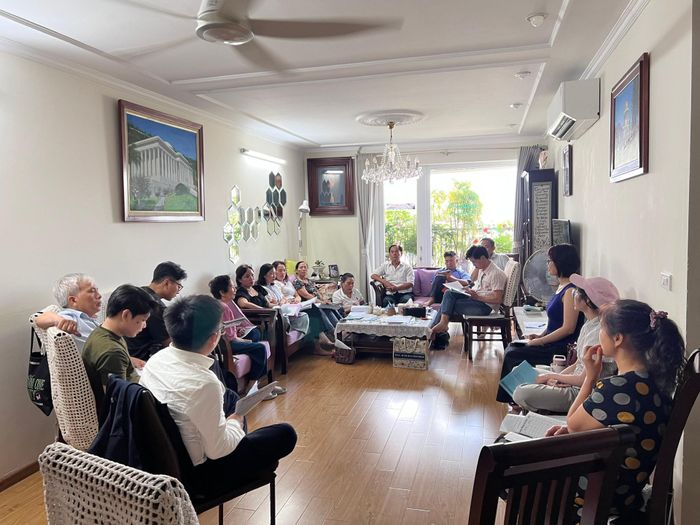 Một buổi sinh hoạt cộng đồng - học tập thông điệp Tòa Công lý quốc tế của tín đồ Baha'i tại Hà Nội. Ảnh: Cộng đồng tôn giáo Baha’i Việt Nam