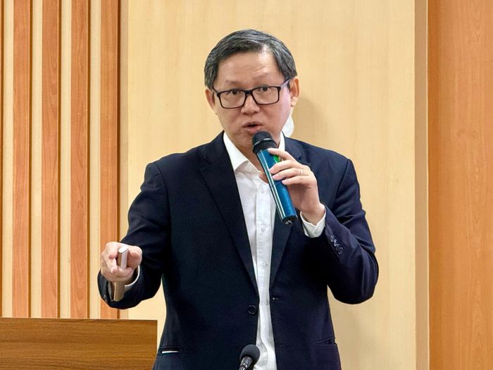 TS.BS Châu Đỗ Trường Sơn, Phó Trưởng khoa Tim mạch Can thiệp. Ảnh: N.T