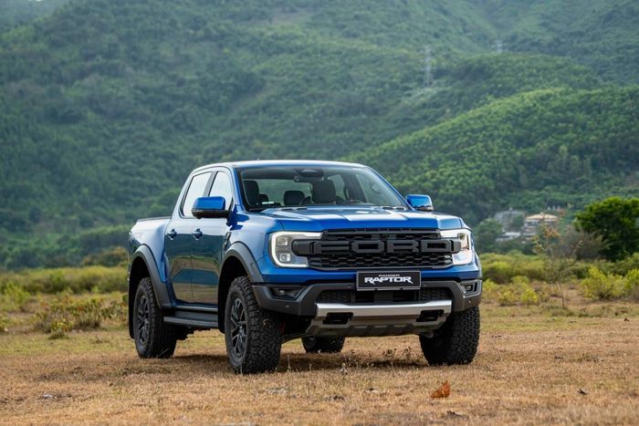 Hãng xe Mỹ vừa bổ sung thêm phiên bản Ranger Raptor động cơ xăng V6 3.0L vào đầu tháng 5 vừa qua. Ảnh: FVN