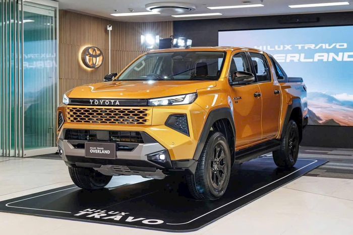 Toyota Hilux với phiên bản mới ra mắt thị trường Việt Nam vào cuối tháng 1/2026, được đánh giá là đối thủ xứng tầm của Ford Ranger. Ảnh: TMV
