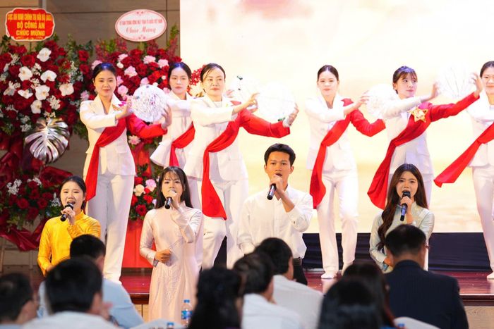 Các tiết mục văn nghệ chào mừng Đại hội