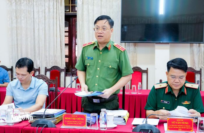 Thiếu tướng Đinh Việt Dũng - Giám đốc Công an tỉnh phát biểu. Ảnh: Phạm Bằng