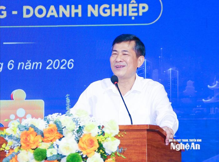 GS.TS Thái Văn Thành - Phó Chủ tịch UBND tỉnh Nghệ An phát biểu chỉ đạo tại hội thảo. Ảnh: Mai Hoa