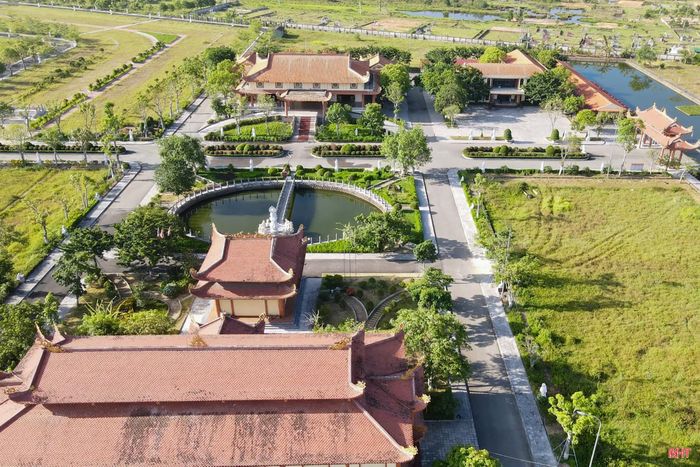 Theo thống kê, tỷ lệ người chết ở Hà Tĩnh hỏa táng tại Phúc Lạc Viên - Đài hóa thân hoàn vũ chiếm khoảng 40% tổng số ca tại cơ sở này.