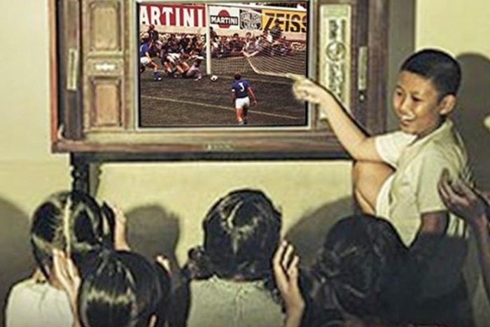  Những kỳ World Cup xem qua tivi đen trắng đã trở thành ký ức không thể nào quên với nhiều người hâm mộ. Ảnh minh họa, nguồn internet. 
