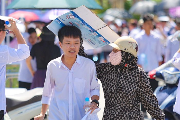 Dẫu kết quả thế nào, bố mẹ luôn tự hào về con vì con đã cố gắng hết sức mình.