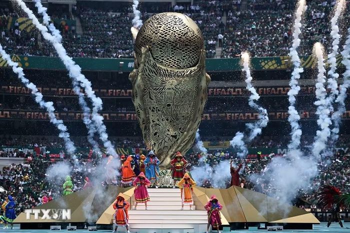 Các nghệ sỹ trình diễn tại Lễ khai mạc FIFA World Cup 2026 ở Mexico City, Mexico ngày 11/6/2026. (Ảnh: THX/TTXVN)