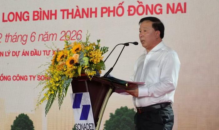 Ông Nguyễn Văn Út - Chủ tịch UBND thành phố Đồng Nai phát biểu tại lễ khởi công. (Ảnh: Công Phong/TTXVN)