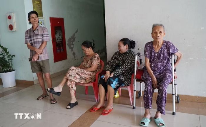 Đối tượng được thuê nhà ở xã hội là các gia đình chính sách, hộ giải tỏa, hộ nghèo, người già neo đơn, công nhân, người hưởng lương từ ngân sách Nhà nước. (Ảnh: Quốc Dũng/TTXVN)