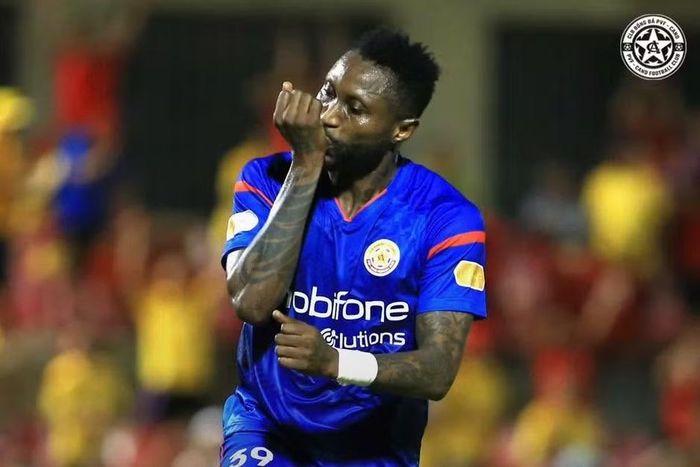 Tiền đạo kỳ cựu Hoàng Vũ Samson ghi bàn gỡ hòa 1-1 cho PVF-CAND. (Ảnh: PVFCAND)