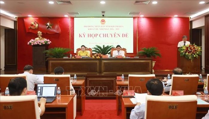 Quang cảnh kỳ họp.