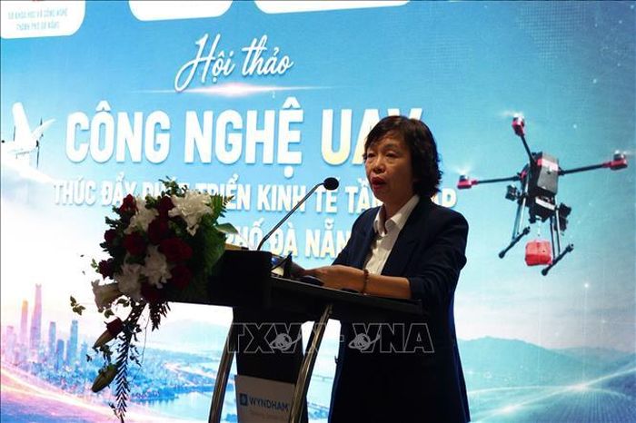 Phó Giám đốc Sở Khoa học và Công nghệ thành phố Đà Nẵng Lê Thị Thục phát biểu tại Hội thảo “Công nghệ UAV - Thúc đẩy phát triển kinh tế tầm thấp tại thành phố Đà Nẵng”.