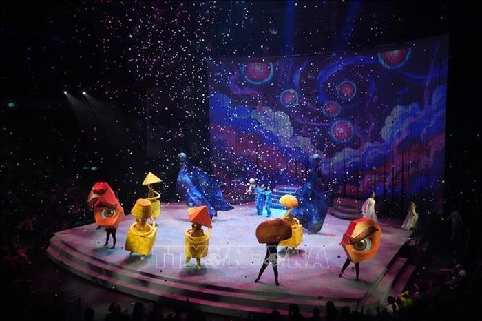 “Mơ show” sẽ chính thức bán vé từ ngày 20/6/2026 và duy trì lịch biểu diễn vào thứ bảy, chủ nhật hàng tuần từ cuối tháng 6 đến hết tháng 8 năm 2026.