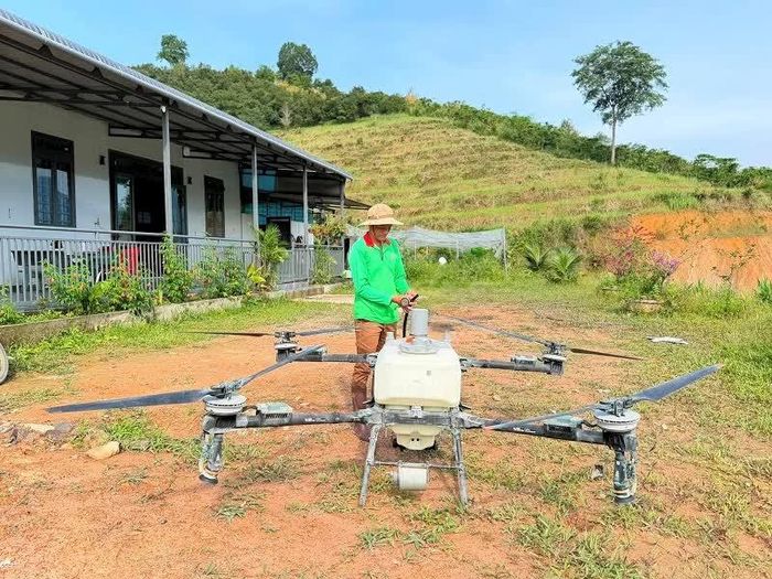Người dân Đam Rông 2 ứng dụng tiến bộ khoa học, cơ giới hóa vào sản xuất để tiết kiệm thời gian, chi phí, nâng cao hiệu quả.