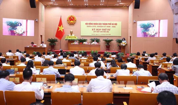 Khai mạc kỳ họp thứ tư HĐND thành phố Hà Nội khóa XVII. Ảnh: Văn Điệp - TTXVN