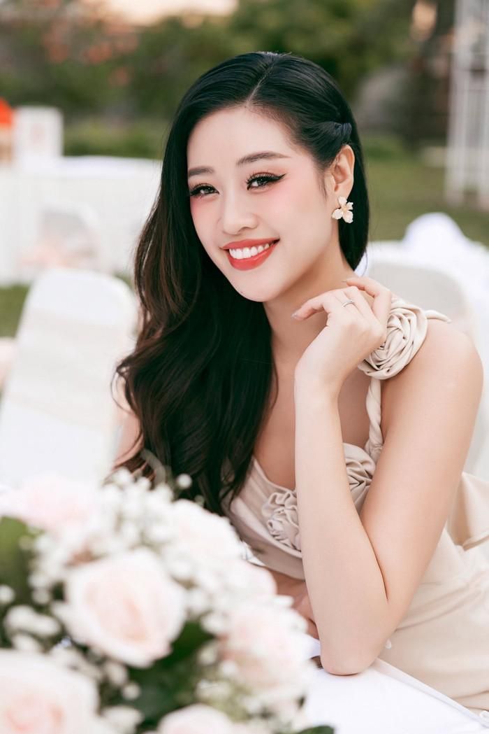 Hoa hậu Khánh Vân duy trì sức hút sau nhiều năm đăng quang.