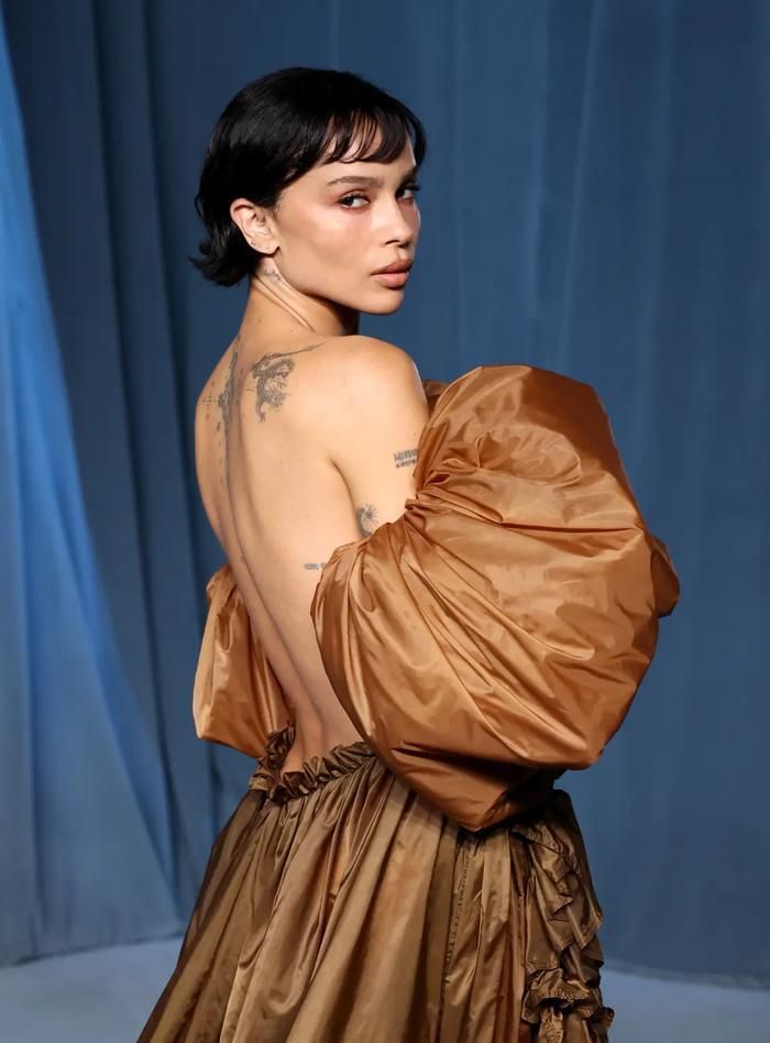 Zoë Kravitz cũng thừa nhận bản thân luôn ý thức rõ về sự hữu hạn của cuộc sống.