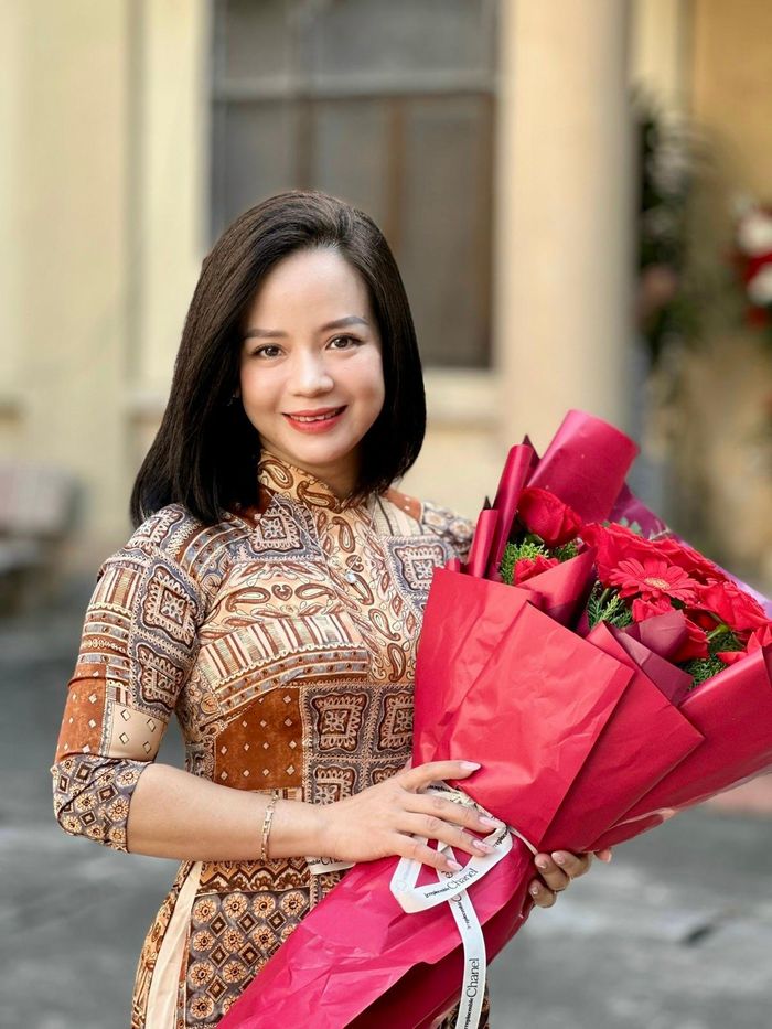 Bà Nguyễn Hiền Minh - Tổng đài trưởng Đường dây nóng 18001768 hỗ trợ phụ nữ và trẻ em gái bị bạo lực