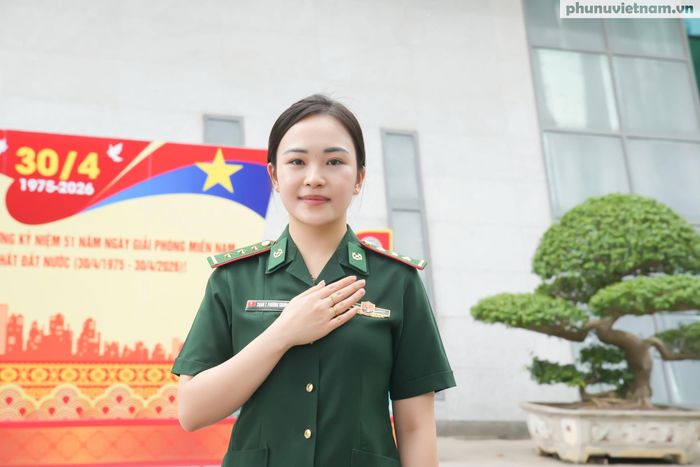 Thượng úy Trịnh Thị Phương Thanh, Phó Chủ tịch Hội Phụ nữ Bộ đội Biên phòng tỉnh Lạng Sơn.