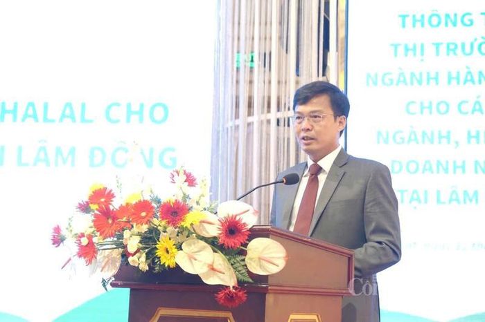 Ông Đinh Văn Tuấn, Phó Chủ tịch UBND tỉnh Lâm Đồng phát biểu chào mừng tại hội thảo. Ảnh: Lê Sơn