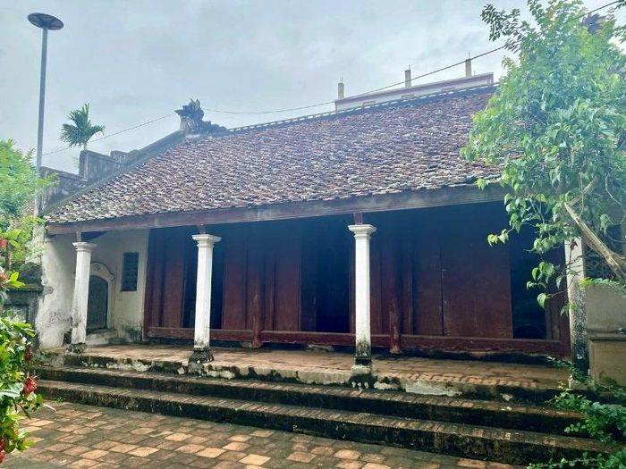 Di tích lịch sử văn hóa từ đường họ Mai mang vẻ đẹp kiến trúc truyền thống.