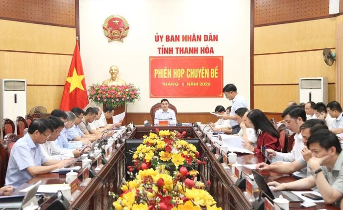 Toàn cảnh phiên họp.
