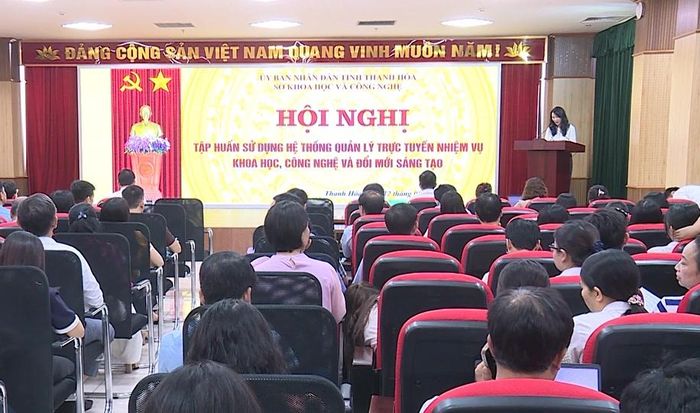 Toàn cảnh hội nghị tập huấn.