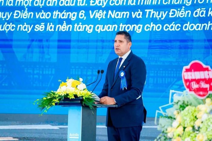Ông Johan Ndisi, Đại sứ Thụy Điển tại Việt Nam phát biểu trong buổi lễ Khánh thành một dự án đầu tư tại tỉnh Bắc Ninh.