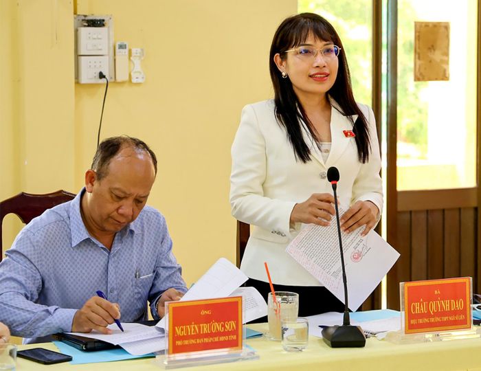 Đại diện Đoàn Đại biểu Quốc hội tỉnh An Giang phát biểu tại buổi làm việc.