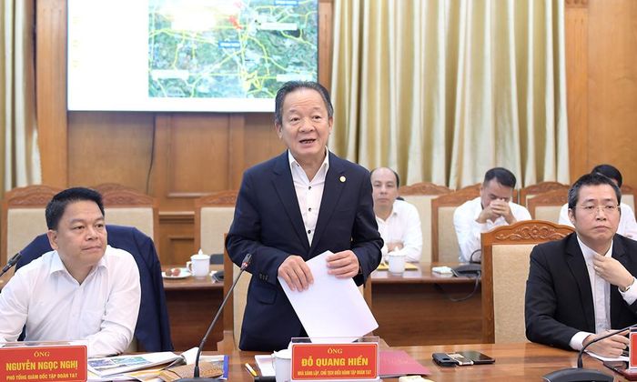  Ông Đỗ Quang Hiển phát biểu tại buổi làm việc. 