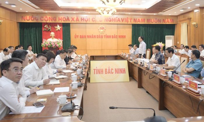  Quang cảnh buổi làm việc. 