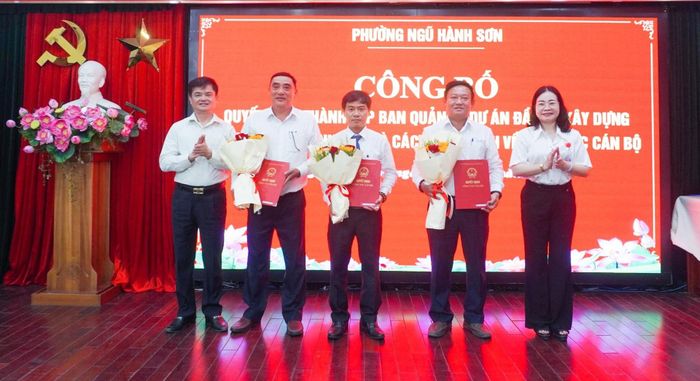 Phường Ngũ Hành Sơn kiện toàn các chức danh chủ chốt. Ảnh N.P