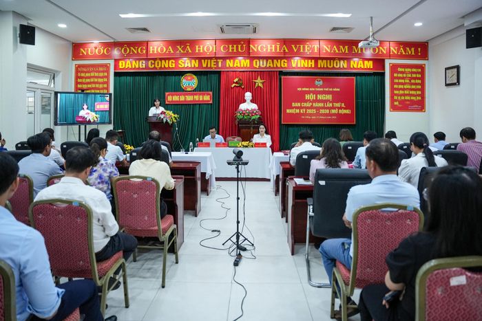 Các đại biểu dự hội nghị ở điểm cầu chính. Ảnh: T.CÔNG