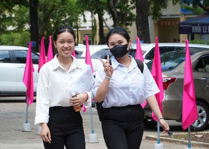 Thí sinh cho biết đề thi các môn tự chọn vừa sức, bám sát chương trình. Ảnh: HỒ QUÂN