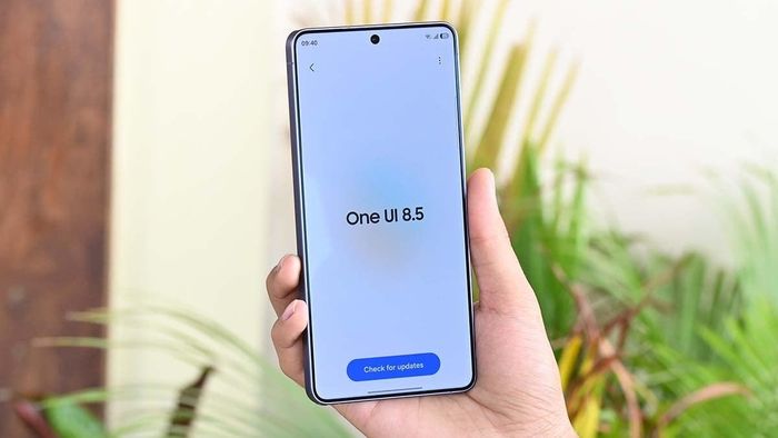 Samsung đang liên tục mang những tính năng AI đột phá từ dòng S26 xuống Z Fold7