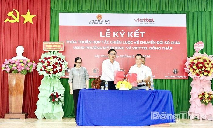 UBND phường Mỹ Phong cùng Viettel Đồng Tháp - Chi nhánh Tập đoàn Công nghiệp - Viễn thông Quân đội ký kết Thỏa thuận hợp tác chiến lược.