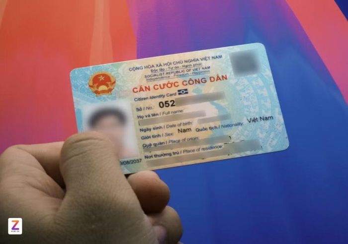Những người sinh năm 1966, 1986 và 2001 sẽ hết hạn CCCD trong năm nay. Ảnh: Xuân Sang/Znews