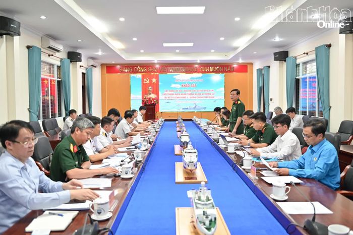 Quang cảnh buổi khảo sát tại Vùng 4 Hải quân.