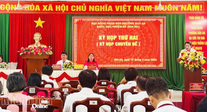 Quang cảnh kỳ họp.