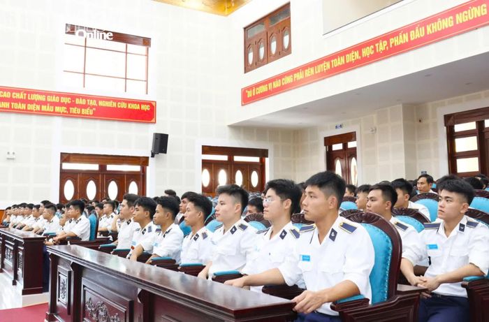 Học viên tham gia kỳ thi.