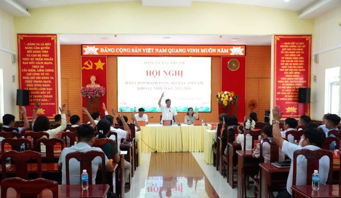 Quang cảnh kỳ họp.