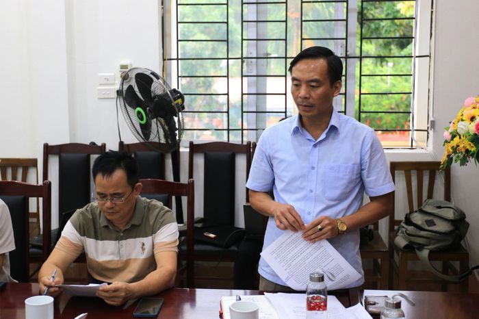 Đồng chí Nguyễn Biên Cương – Trưởng đoàn công tác, Chủ tịch Liên minh HTX tỉnh phát biểu tại buổi làm việc.