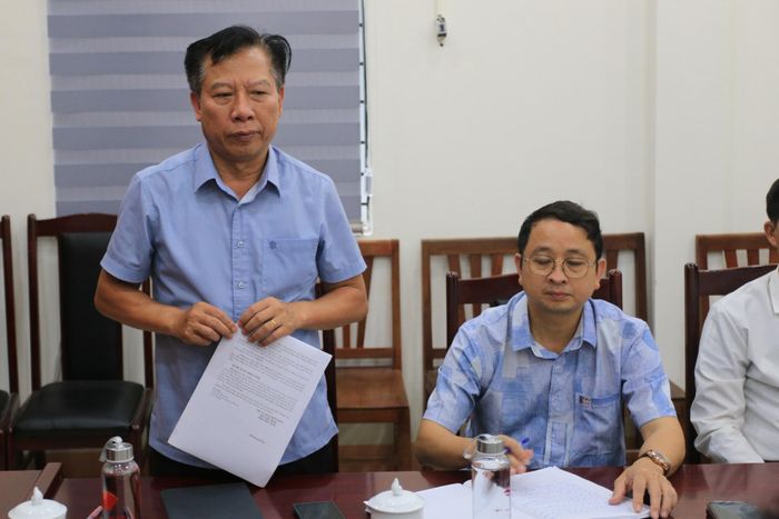 Đồng chí Nguyễn Đức Hiển – Chủ tịch UBND xã phát biểu tại buổi làm việc.